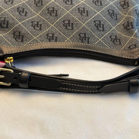 Dooney & Bourke Vintage small East/West Slouch black DB Signature Shoulder bag - Picture 9 of 16